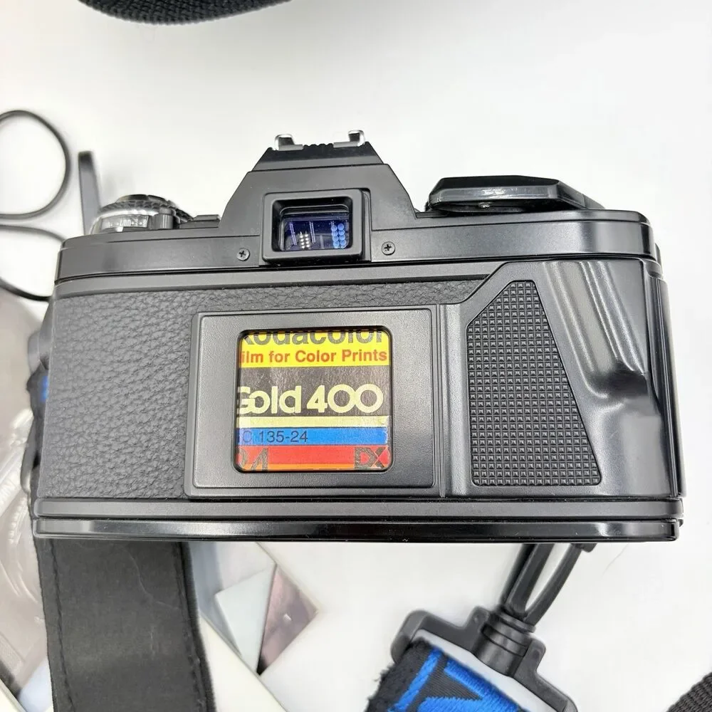 MINOLTA X-570 35mm SLR Camera Kit Tested 75-205mm 35-135mm Lenses